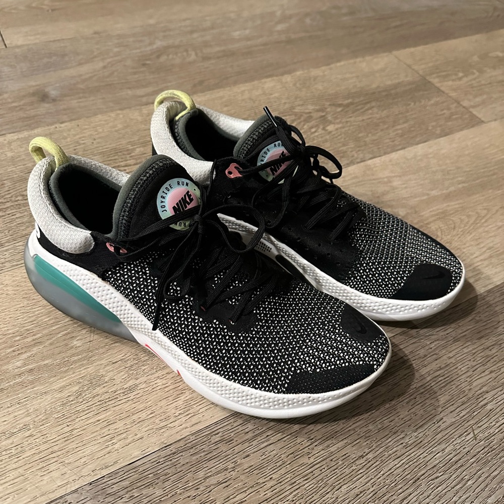 Nike Joyride Run Flyknit